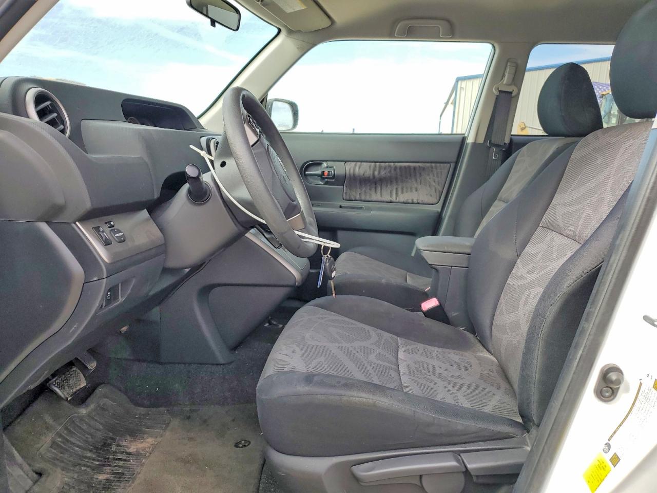 2014 Toyota Scion Xb White vin: JTLZE4FE2EJ063366
