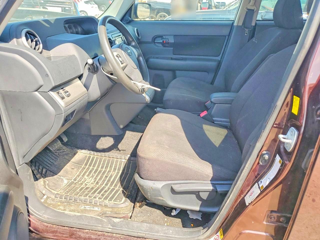 2010 Toyota Scion Xb Burgundy vin: JTLZE4FE3A1106218