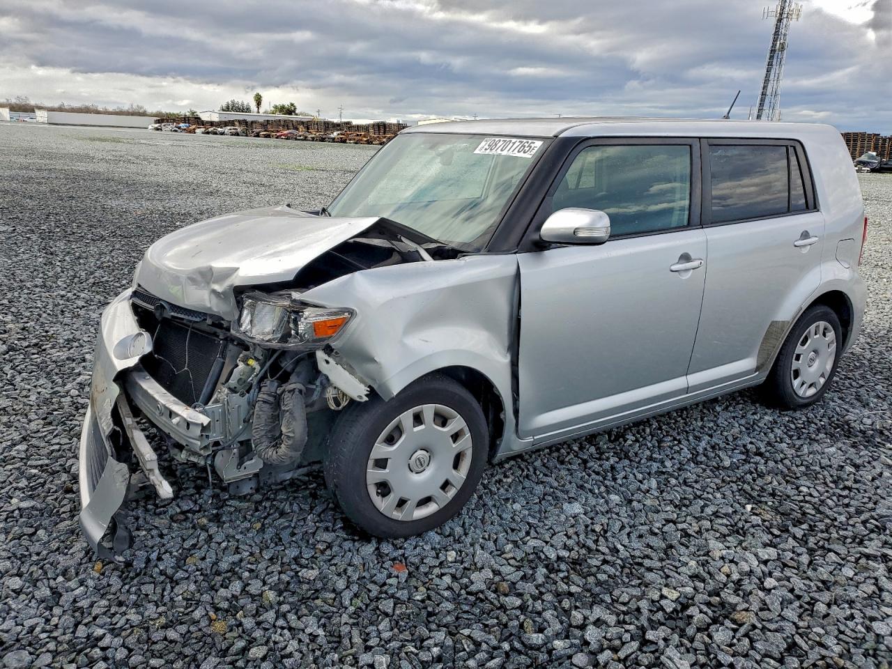 2011 Toyota Scion Xb Серебряный vin: JTLZE4FE3B1127815