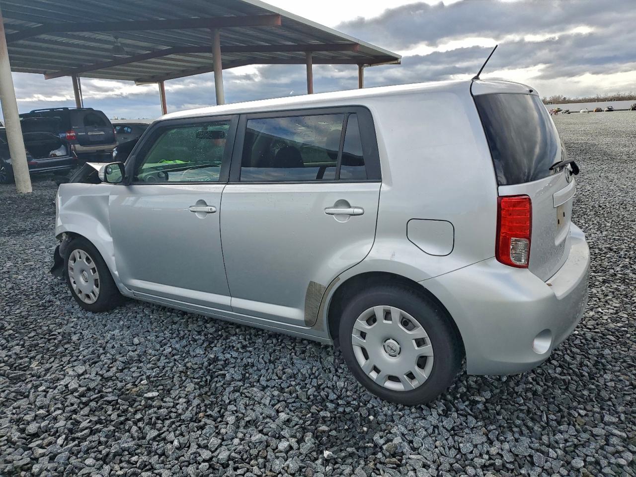 2011 Toyota Scion Xb Серебряный vin: JTLZE4FE3B1127815