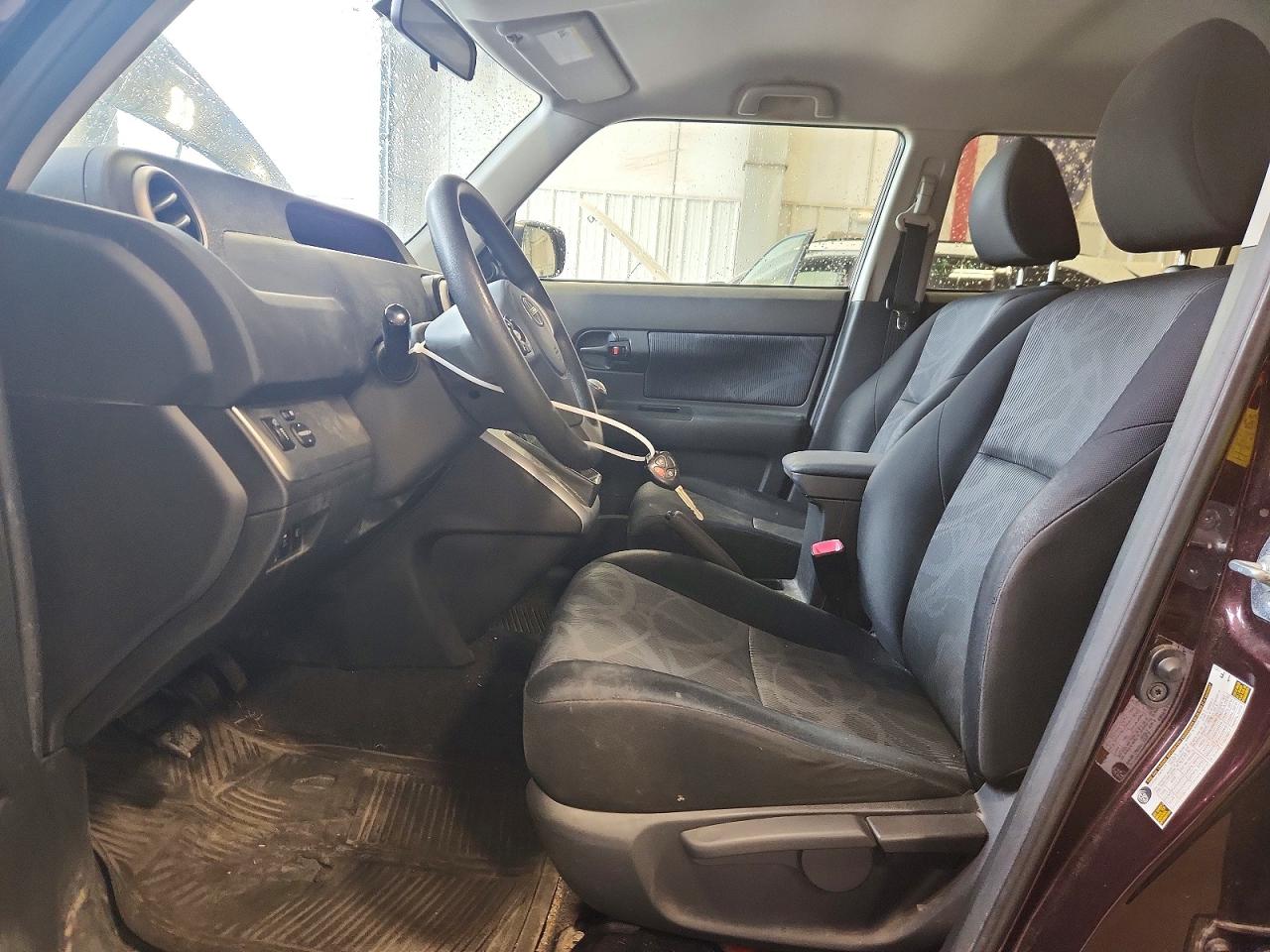 2011 Toyota Scion Xb Burgundy vin: JTLZE4FE3B1128642