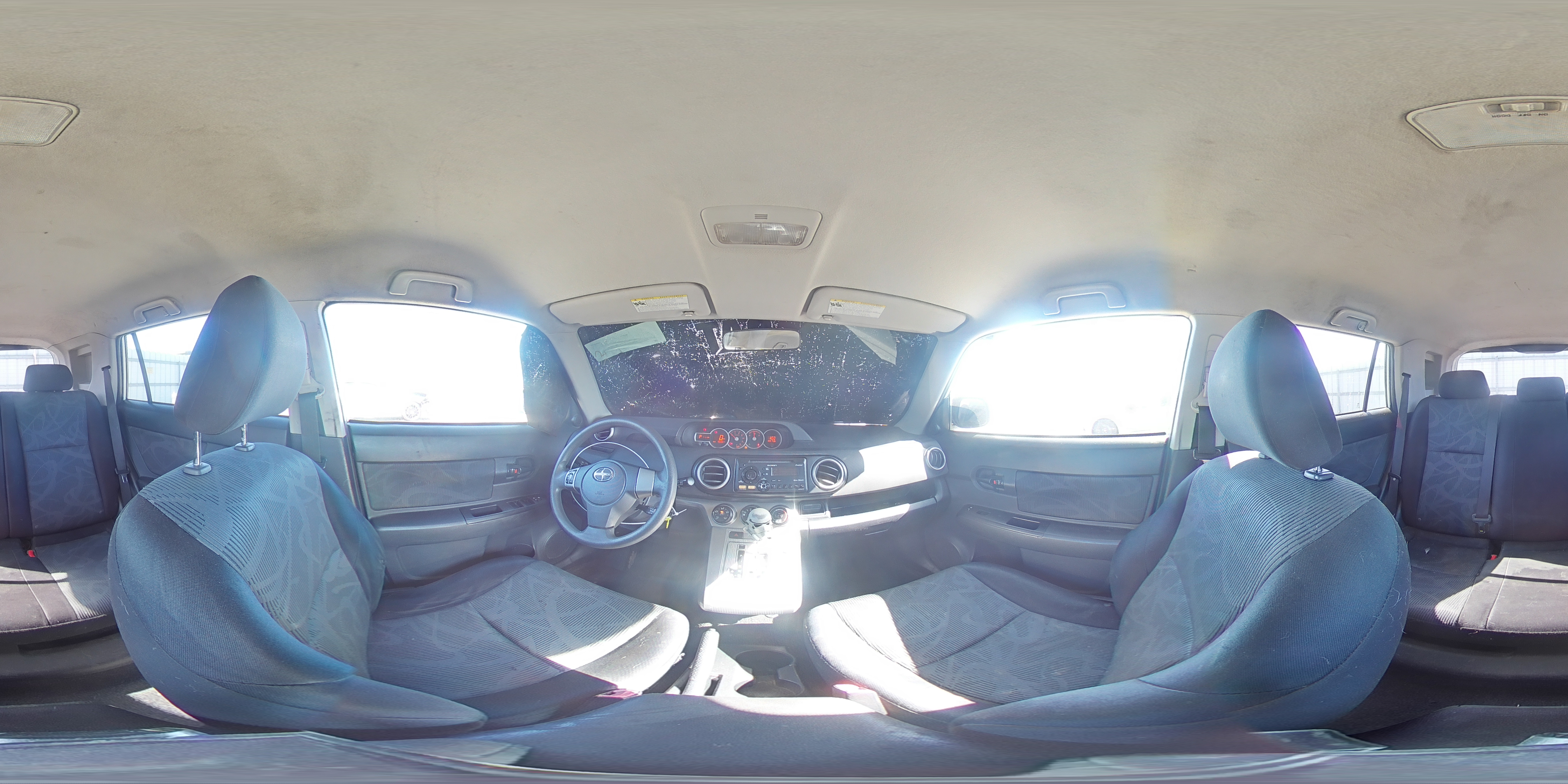 2012 Toyota Scion Xb White vin: JTLZE4FE3CJ012620