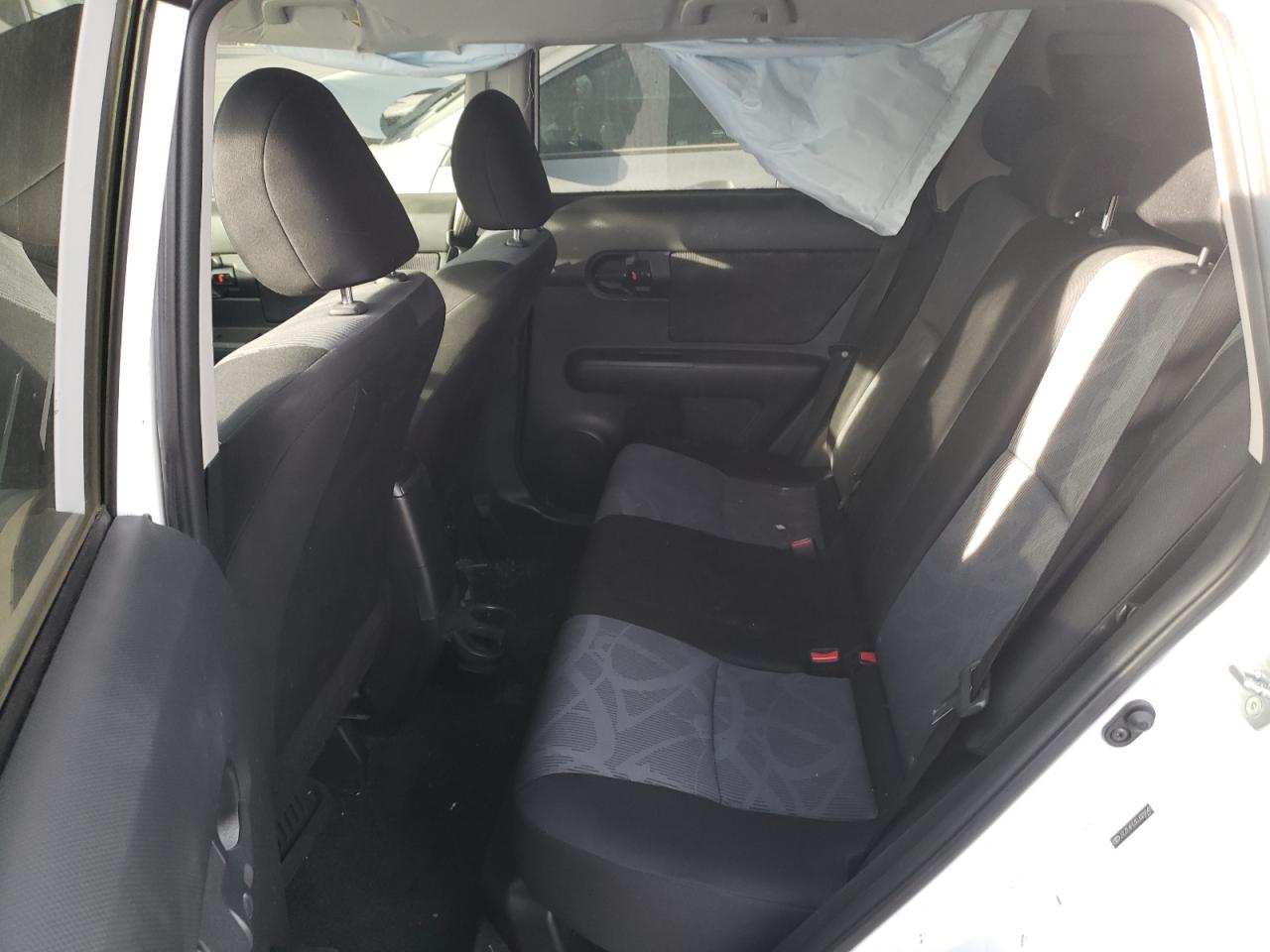 2012 Toyota Scion Xb White vin: JTLZE4FE3CJ028848