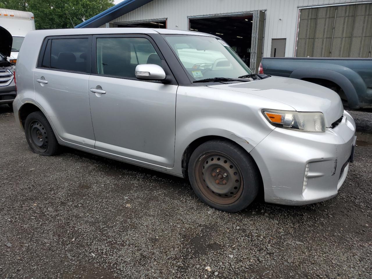 2014 Toyota Scion Xb Silver vin: JTLZE4FE3EJ063926
