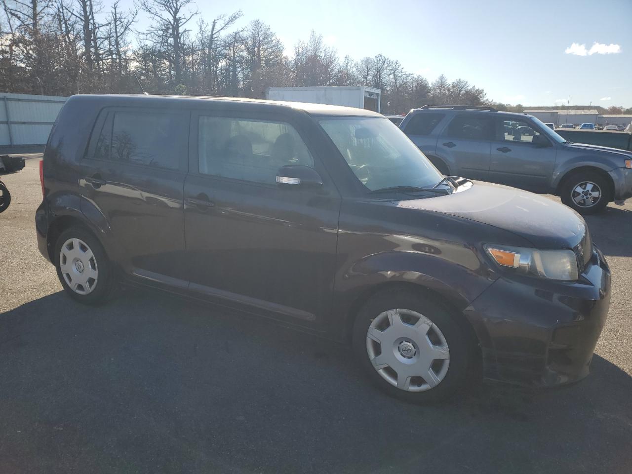 2011 Toyota Scion Xb Maroon vin: JTLZE4FE4B1119514