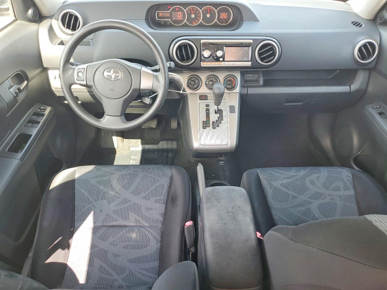 2011 Toyota Scion Xb Purple vin: JTLZE4FE4B1121926