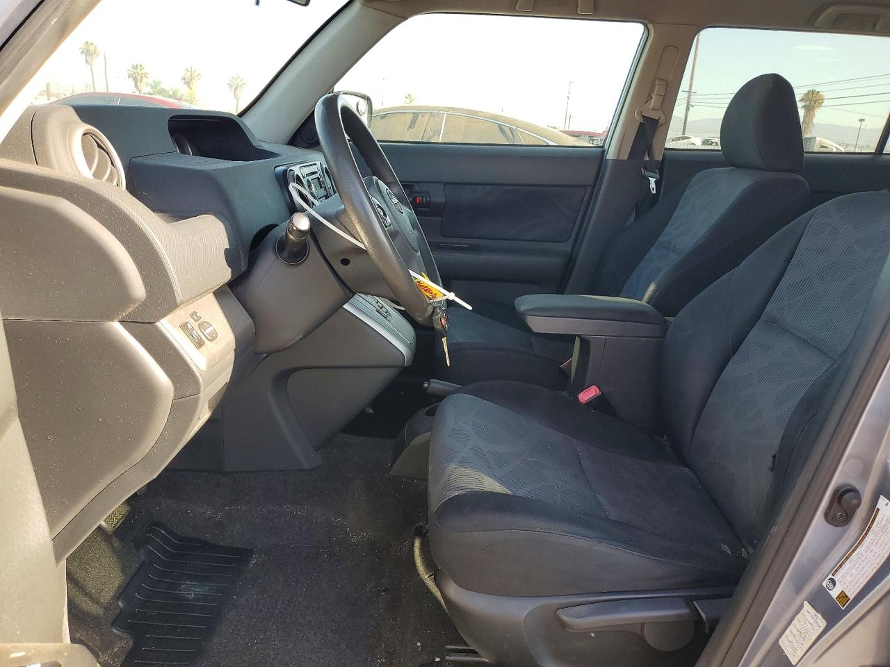 2011 Toyota Scion Xb Silver vin: JTLZE4FE4B1131646