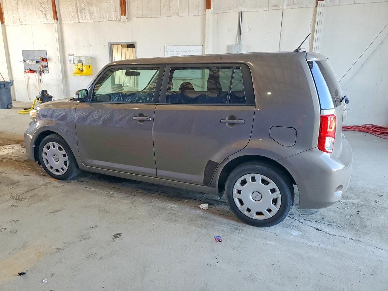 2011 Toyota Scion Xb Brown vin: JTLZE4FE4B1136037