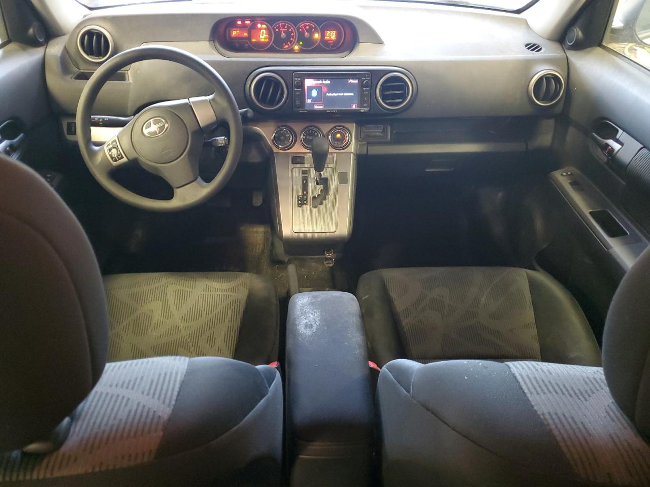 2014 Toyota Scion Xb Silver vin: JTLZE4FE4EJ051767