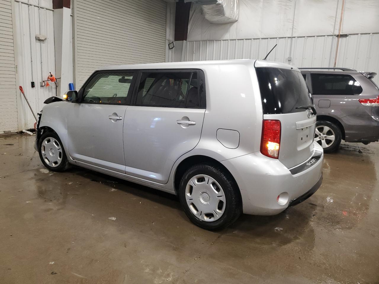 2014 Toyota Scion Xb Silver vin: JTLZE4FE4EJ051767