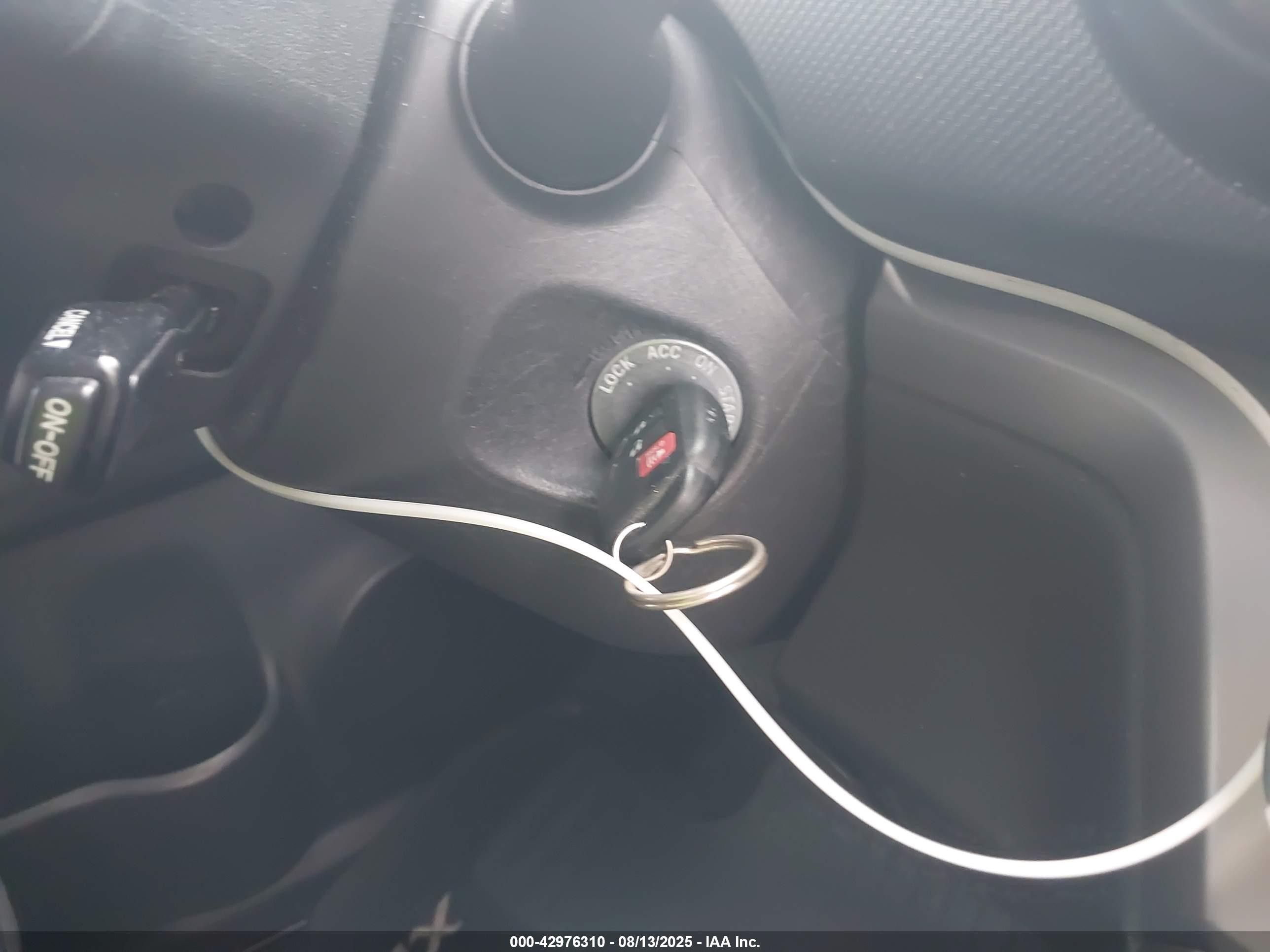2014 Scion Xb   Желто-коричневый vin: JTLZE4FE4EJ061795