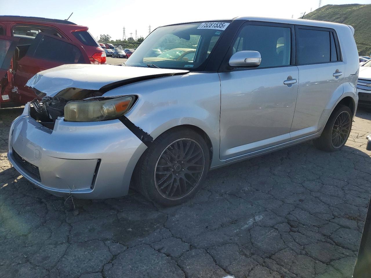 2010 Toyota Scion Xb Серебряный vin: JTLZE4FE5A1109914