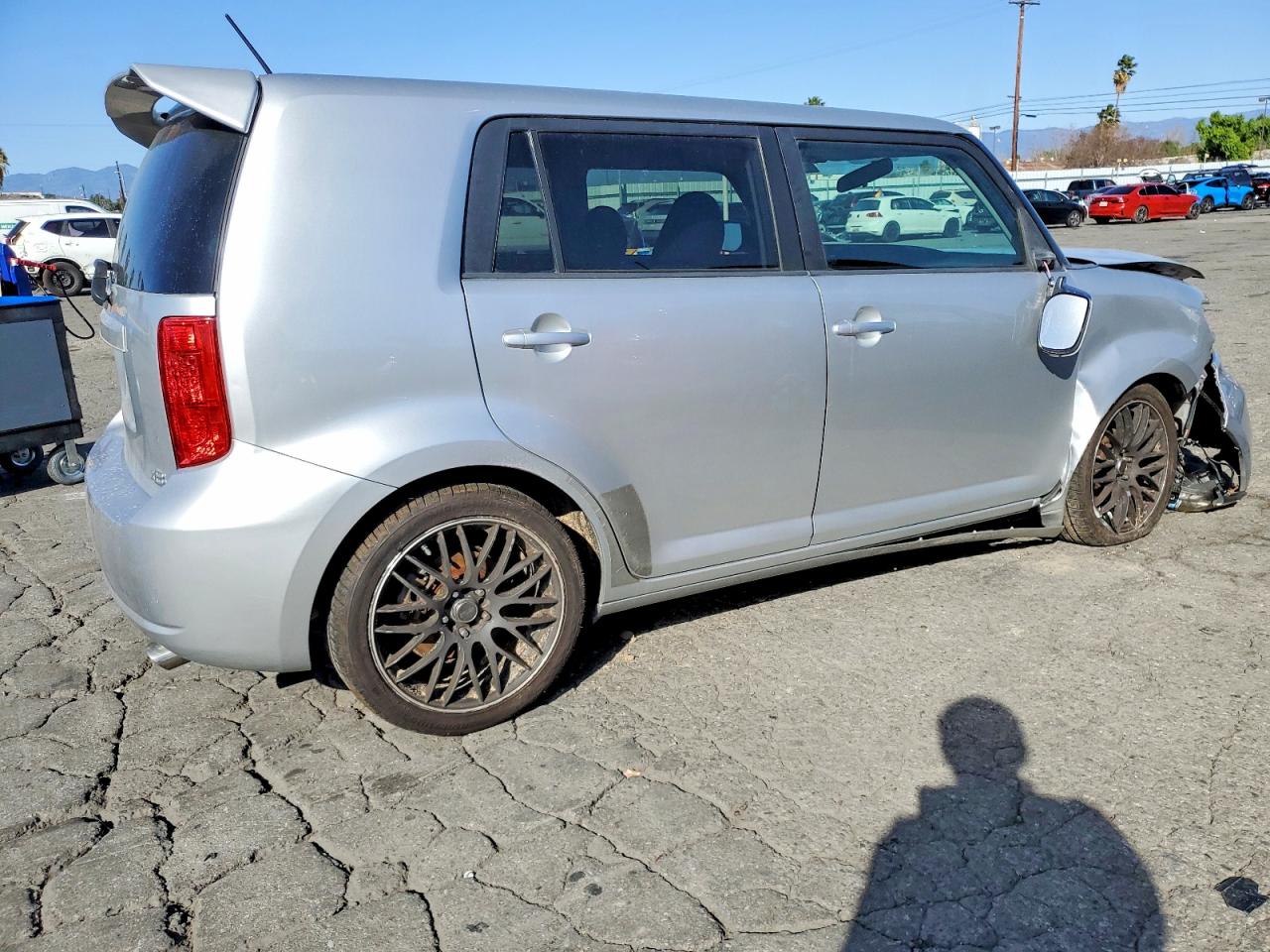 2010 Toyota Scion Xb Серебряный vin: JTLZE4FE5A1109914