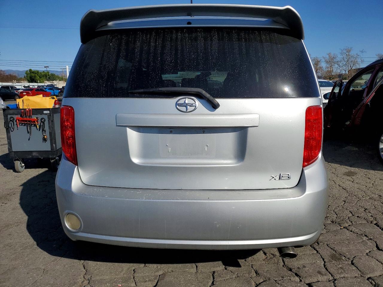 2010 Toyota Scion Xb Серебряный vin: JTLZE4FE5A1109914