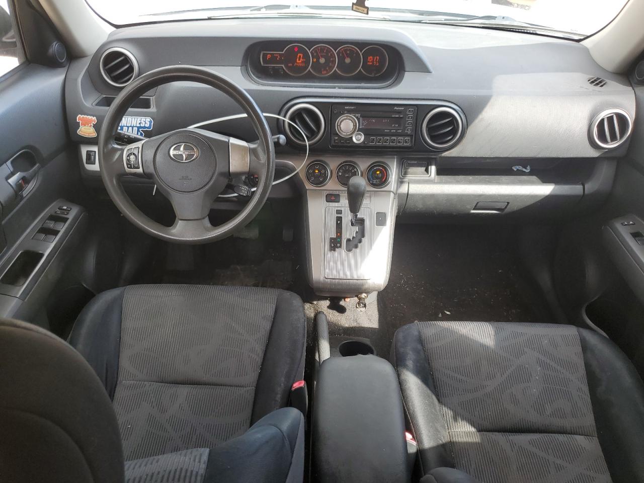 2011 Toyota Scion Xb Серебряный vin: JTLZE4FE5B1123362