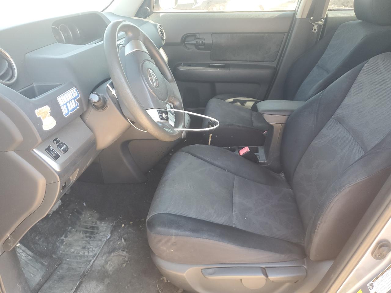 2011 Toyota Scion Xb Серебряный vin: JTLZE4FE5B1123362