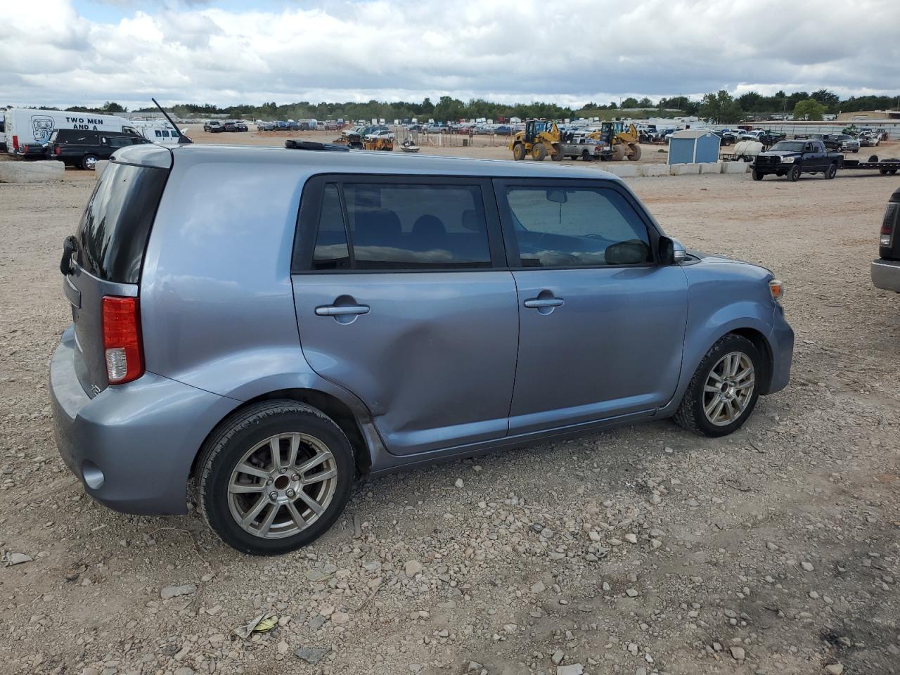 2011 Toyota Scion Xb Серебряный vin: JTLZE4FE5B1123362