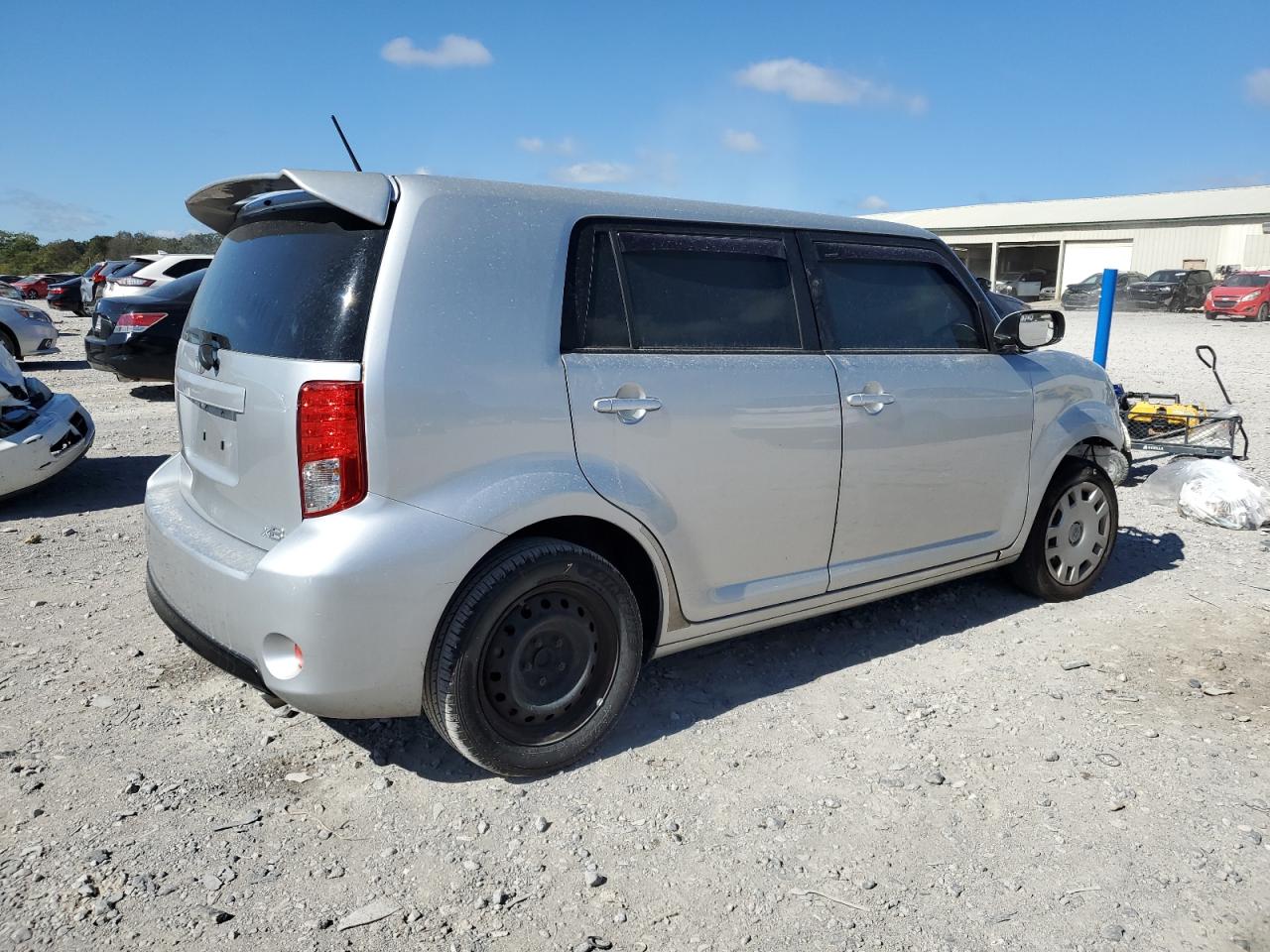 2014 Toyota Scion Xb Серебряный vin: JTLZE4FE5EJ061773