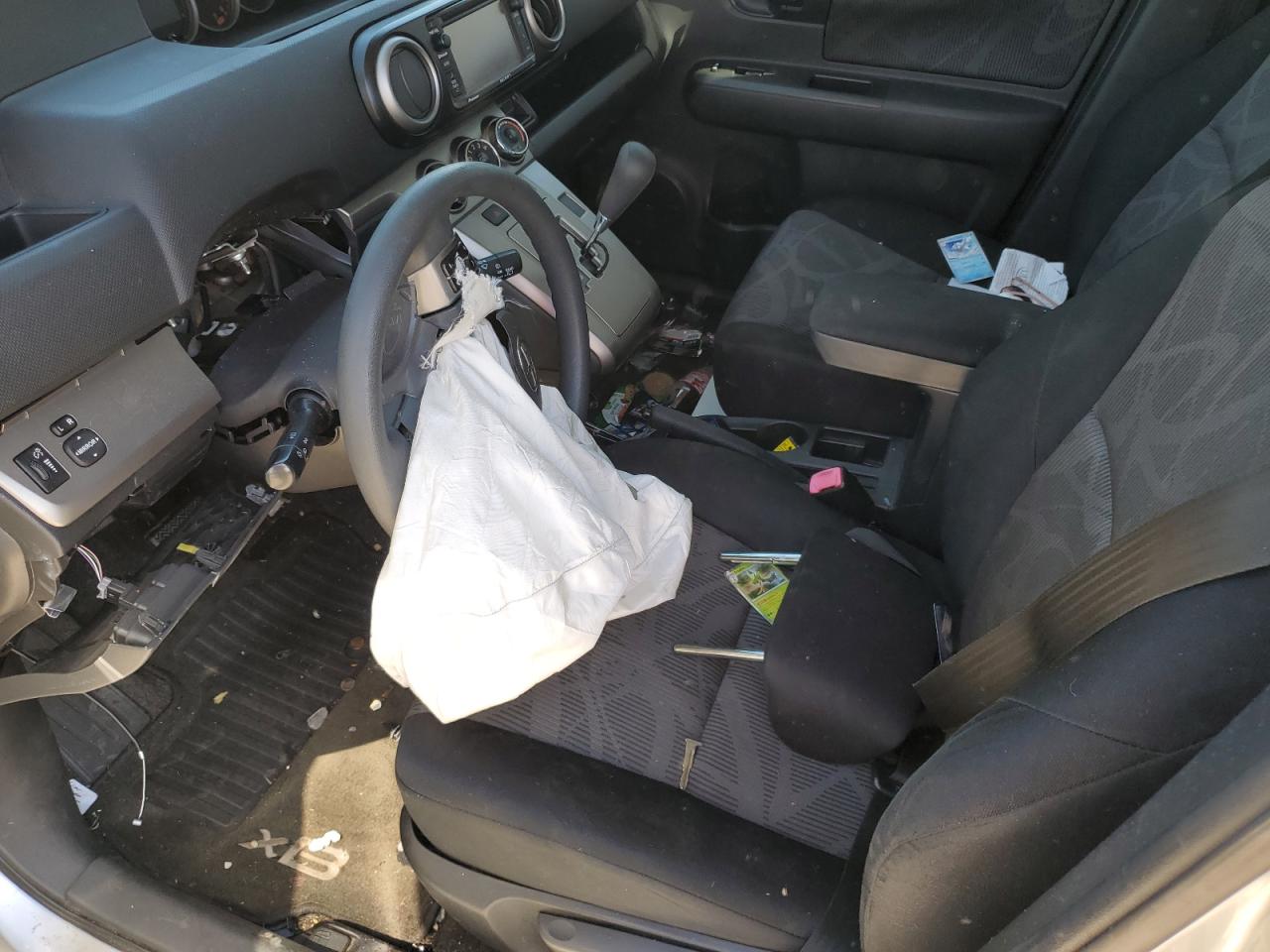 2014 Toyota Scion Xb Серебряный vin: JTLZE4FE5EJ061773