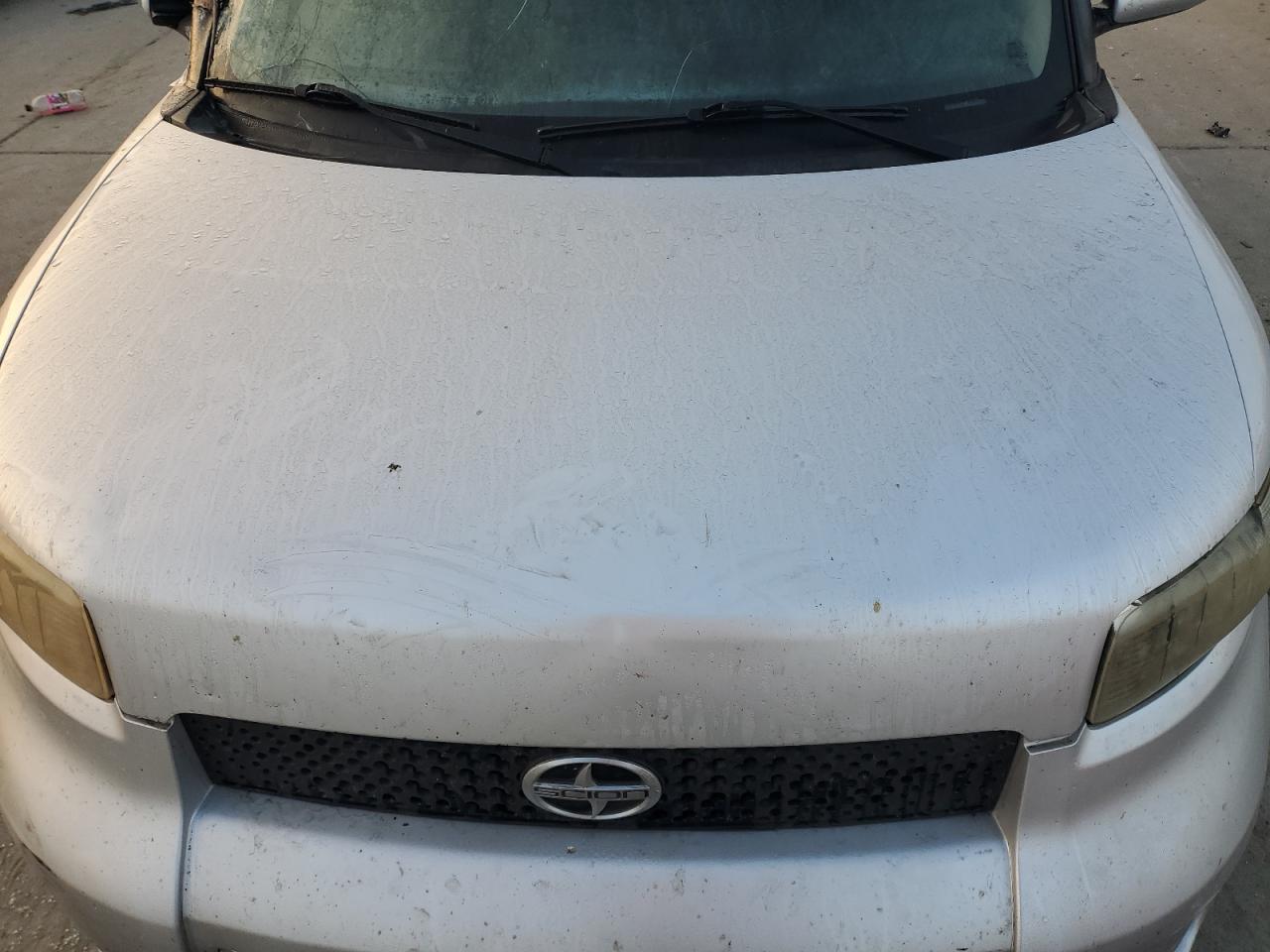 2010 Toyota Scion Xb Silver vin: JTLZE4FE6A1103832