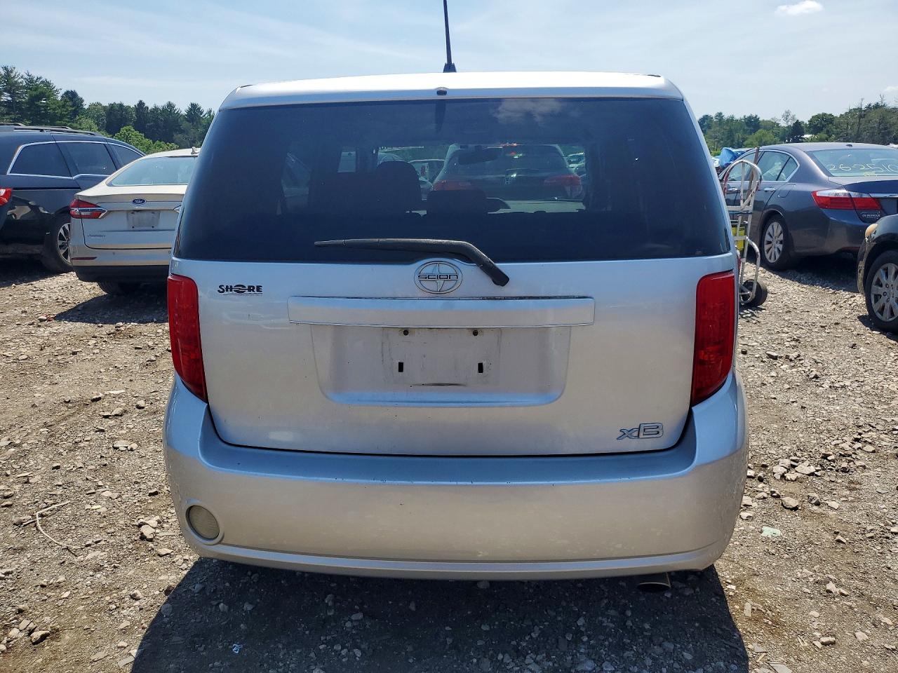 2010 Toyota Scion Xb Silver vin: JTLZE4FE6A1104592