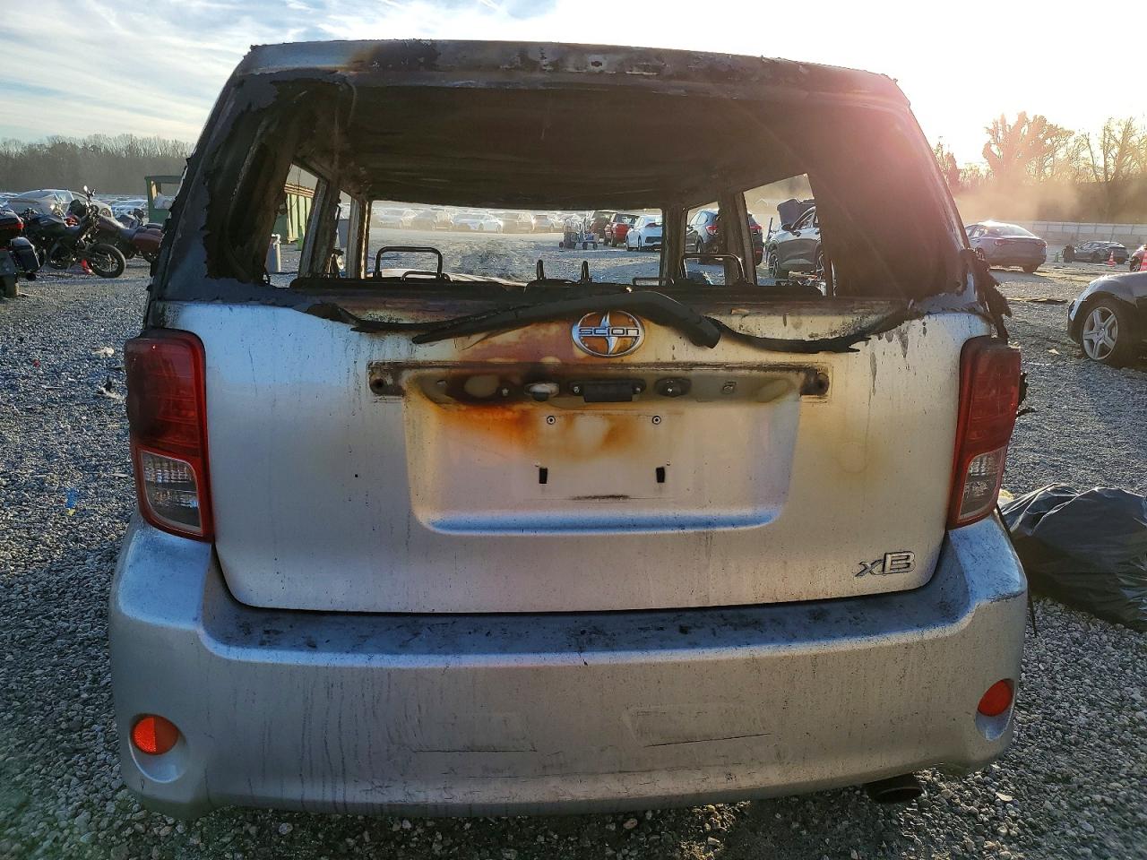 2011 Toyota Scion Xb Пожар vin: JTLZE4FE6B1119501
