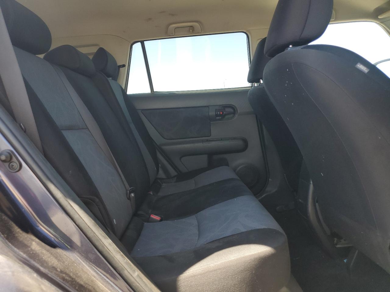 2011 Toyota Scion Xb Purple vin: JTLZE4FE6B1125167