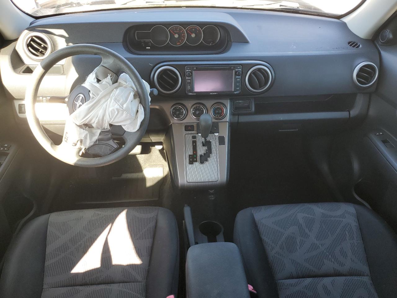 2014 Toyota Scion Xb Silver vin: JTLZE4FE6EJ062723