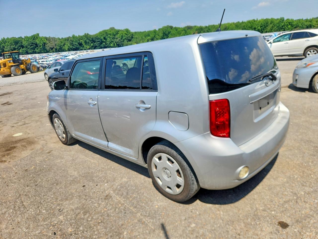 2010 Toyota Scion Xb Silver vin: JTLZE4FE7A1101412