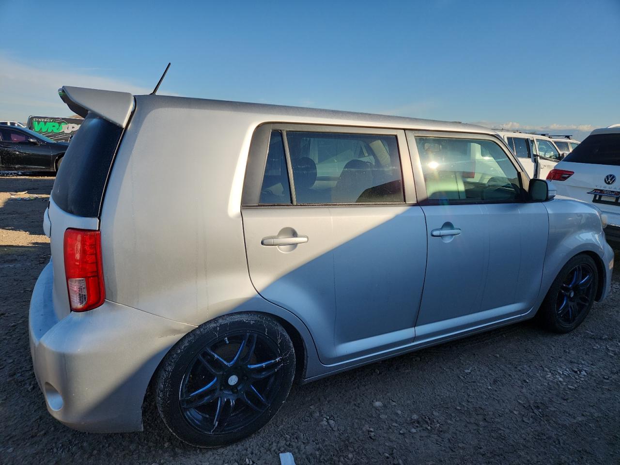 2011 Toyota Scion Xb Silver vin: JTLZE4FE7B1129308