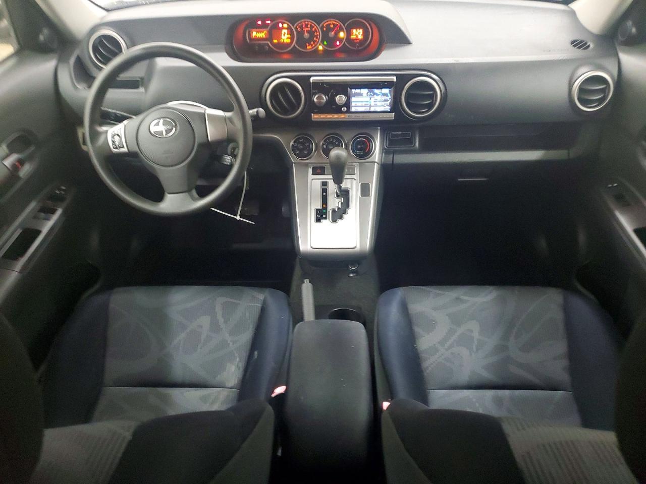 2011 Toyota Scion Xb White vin: JTLZE4FE7B1136629