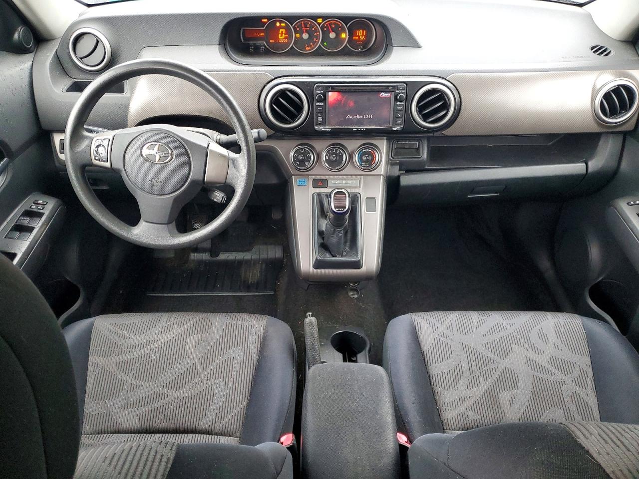 2013 Toyota Scion Xb Silver vin: JTLZE4FE7DJ039241