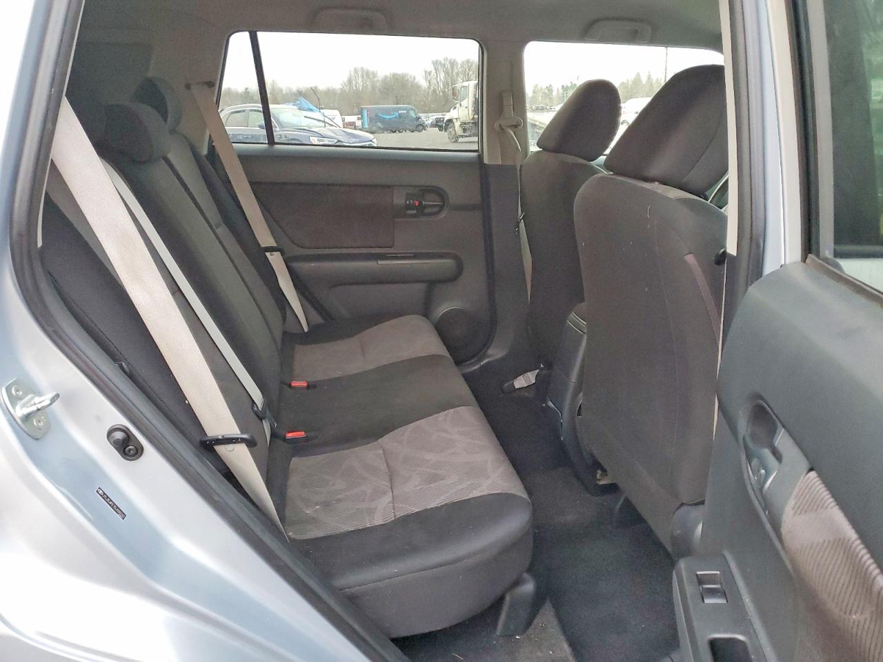 2013 Toyota Scion Xb Silver vin: JTLZE4FE7DJ039241
