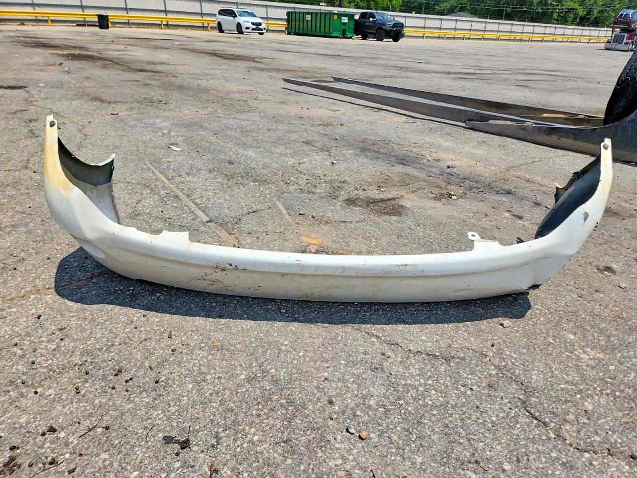 2011 Toyota Scion Xb White vin: JTLZE4FE8B1119919