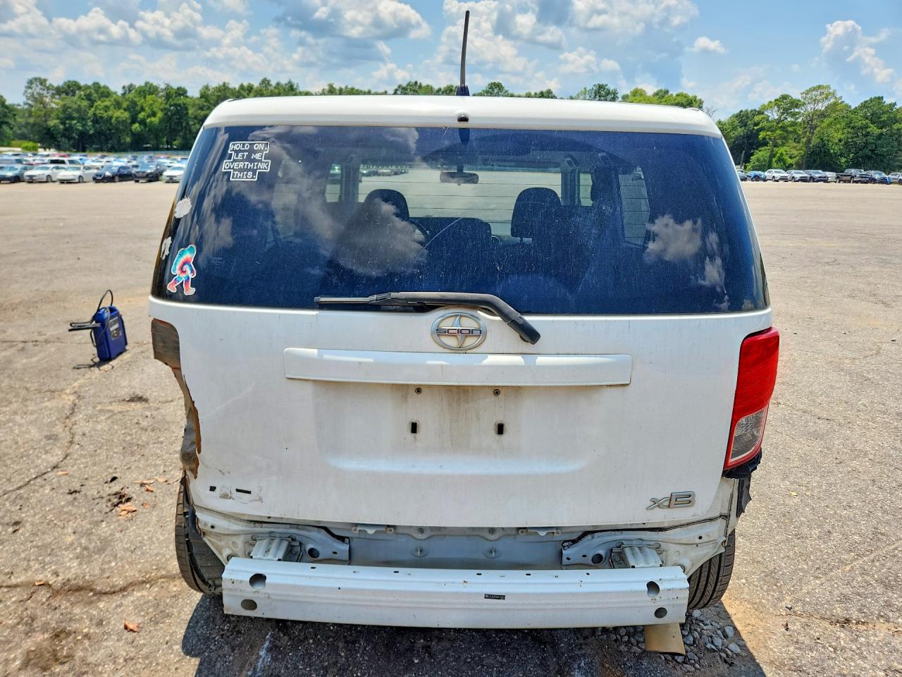 2011 Toyota Scion Xb White vin: JTLZE4FE8B1119919