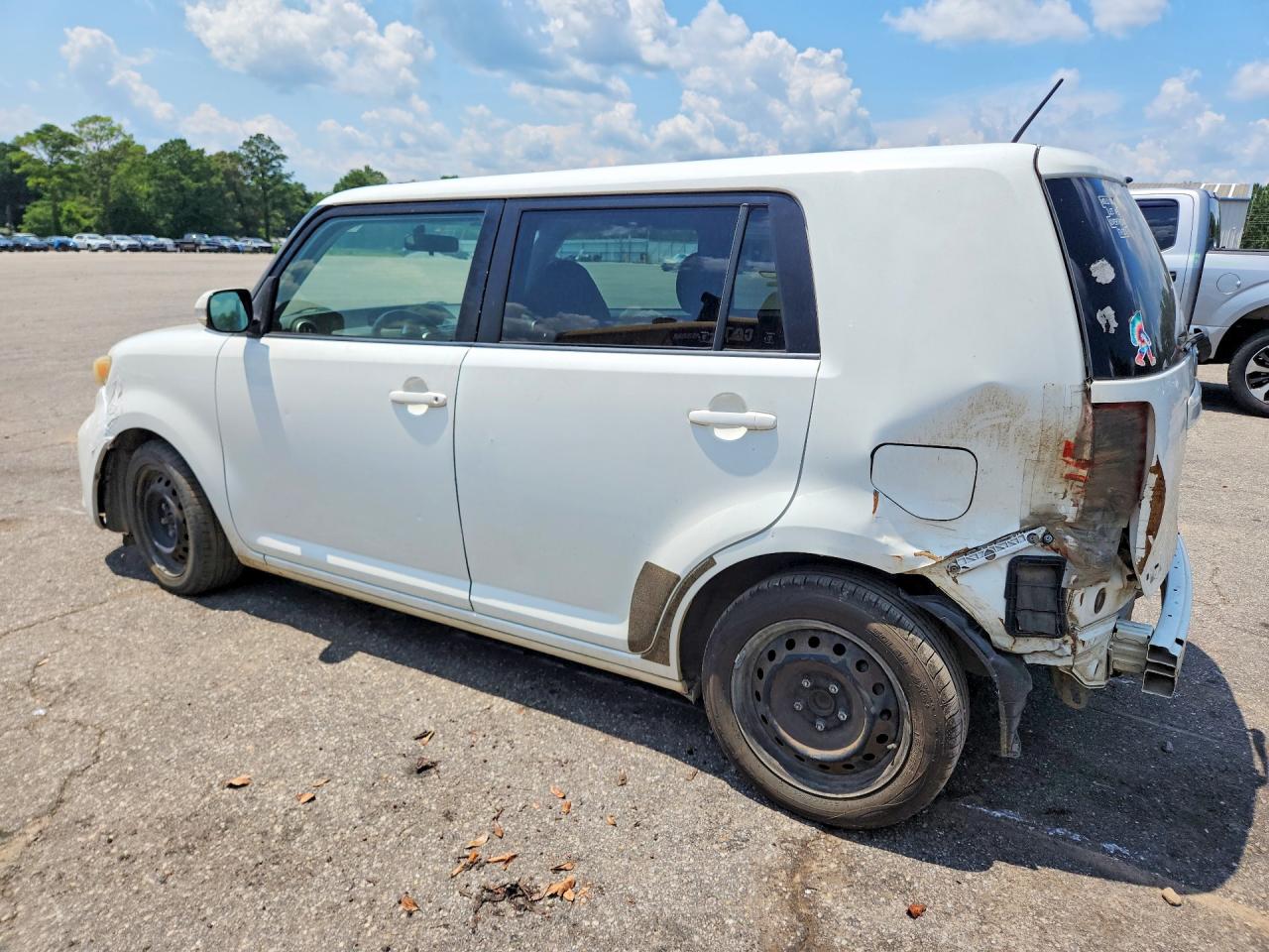 2011 Toyota Scion Xb White vin: JTLZE4FE8B1119919