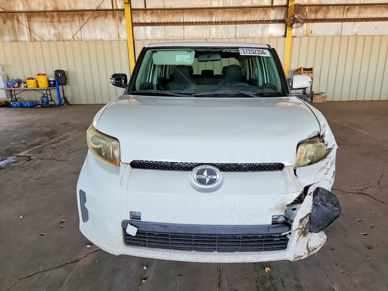 2011 Toyota Scion Xb White vin: JTLZE4FE8B1121654