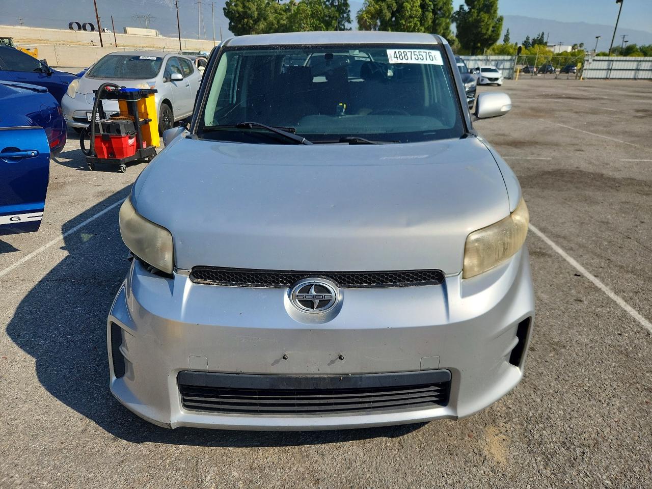 2011 Toyota Scion Xb Silver vin: JTLZE4FE8B1137546