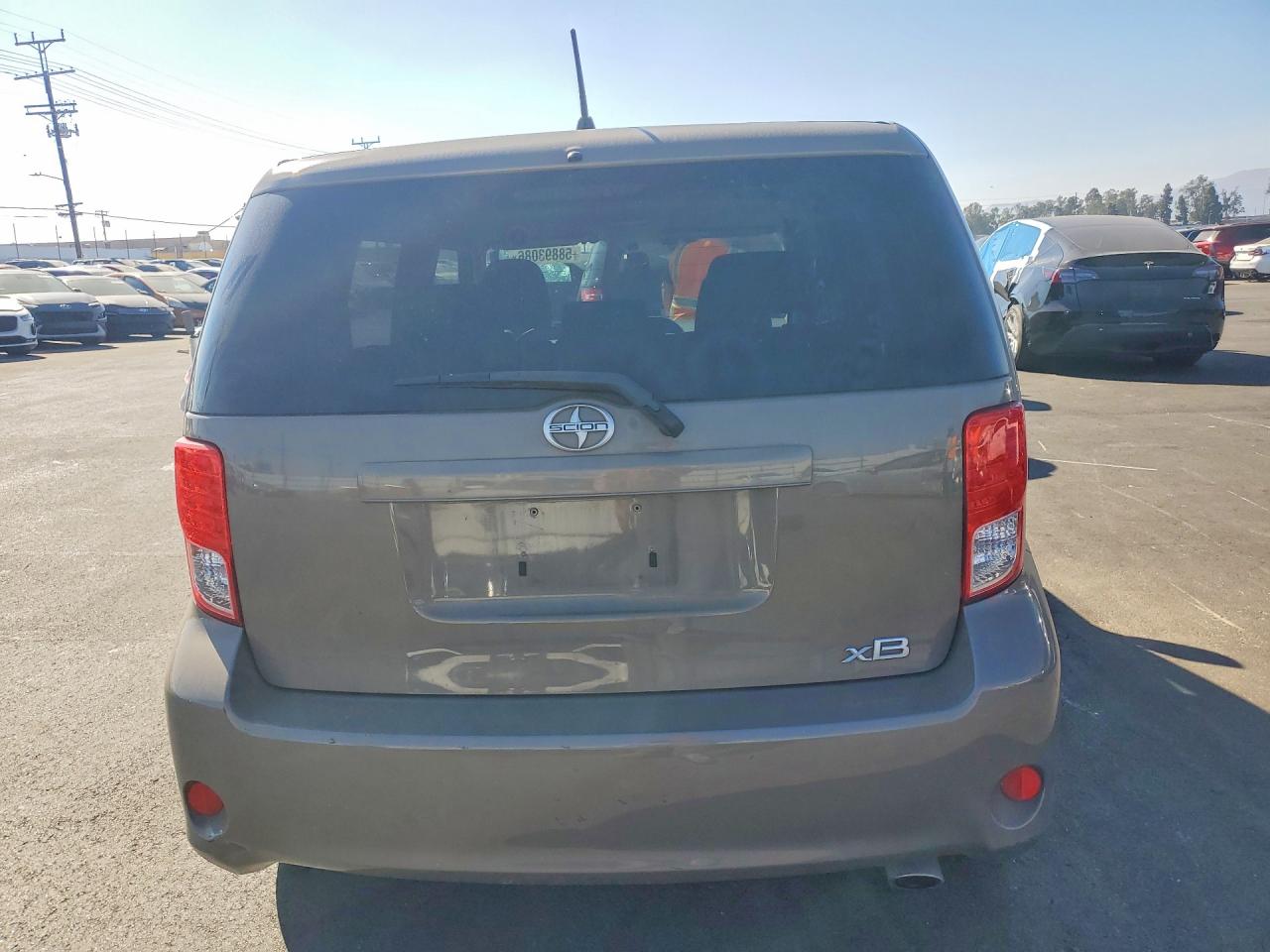 2011 Toyota Scion Xb Silver vin: JTLZE4FE8B1140690