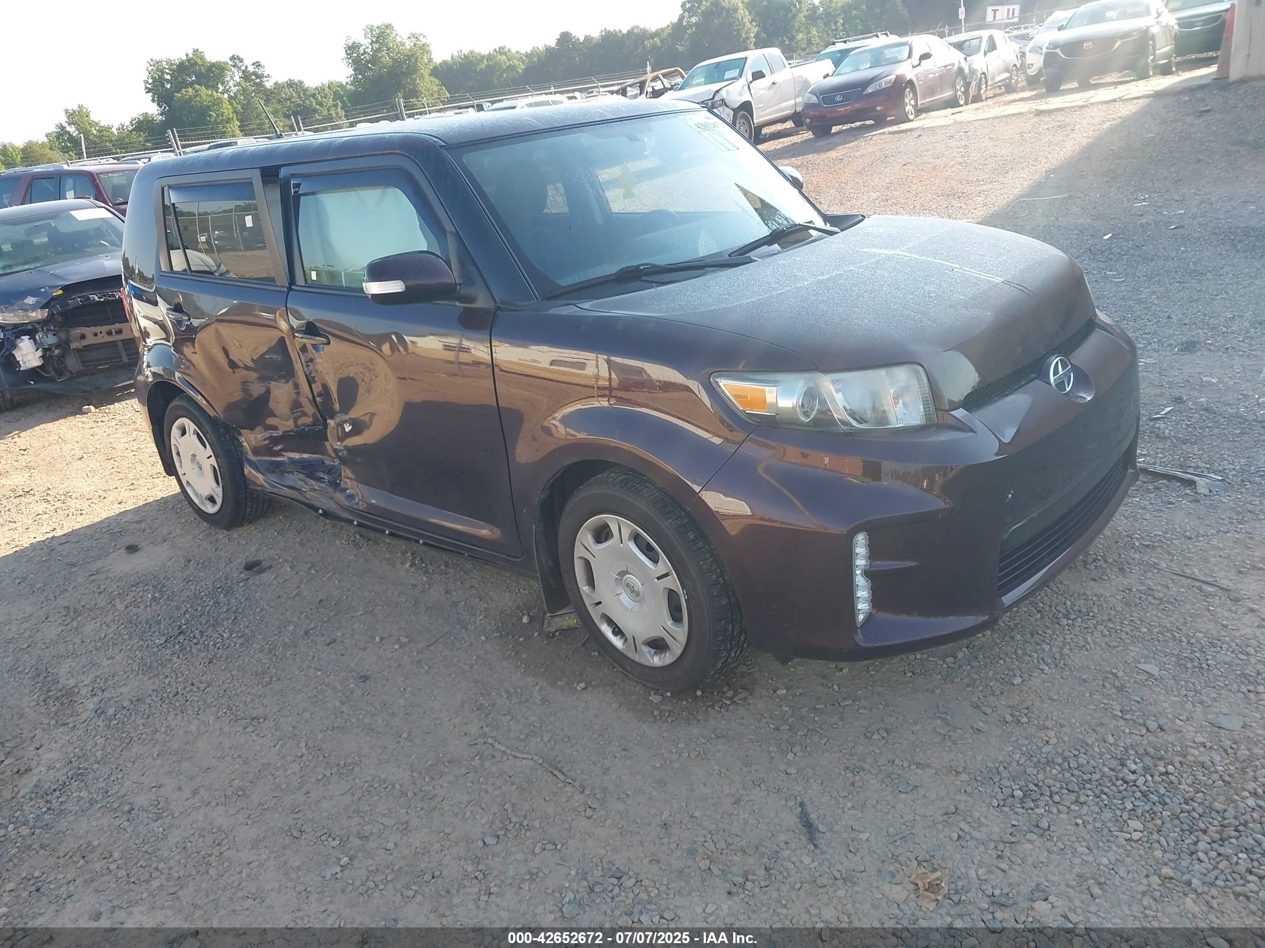 2014 Scion Xb   Burgundy vin: JTLZE4FE8EJ053862