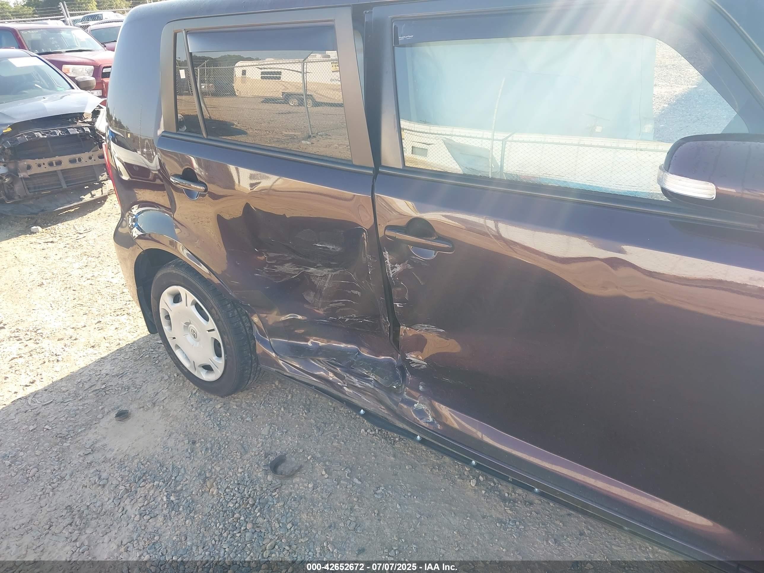 2014 Scion Xb   Burgundy vin: JTLZE4FE8EJ053862