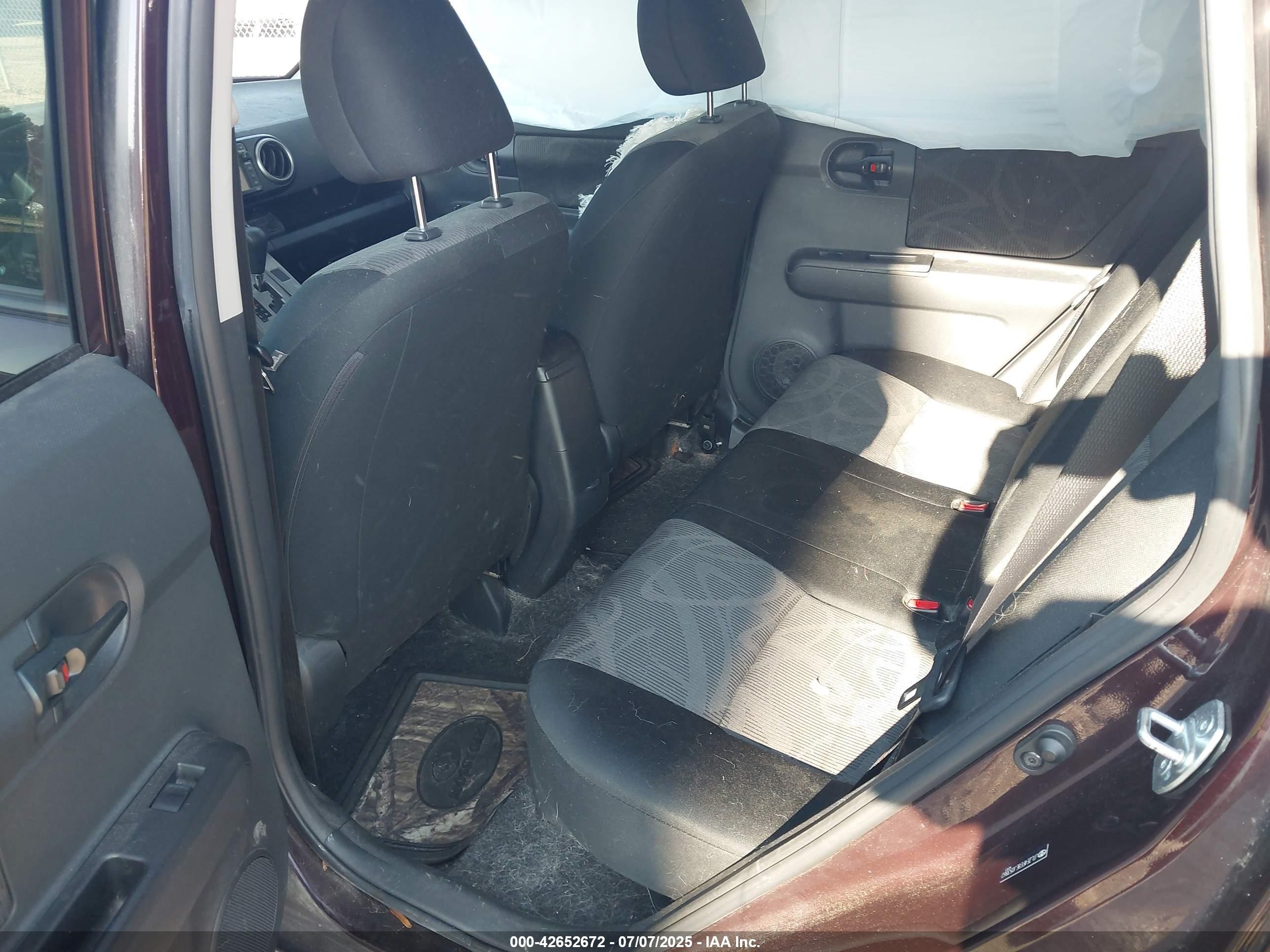 2014 Scion Xb   Burgundy vin: JTLZE4FE8EJ053862