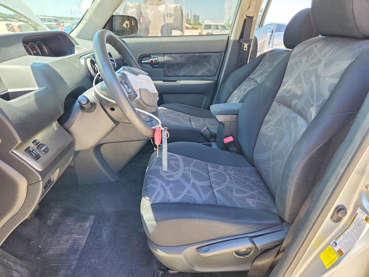 2015 Toyota Scion Xb Silver vin: JTLZE4FE8FJ071988
