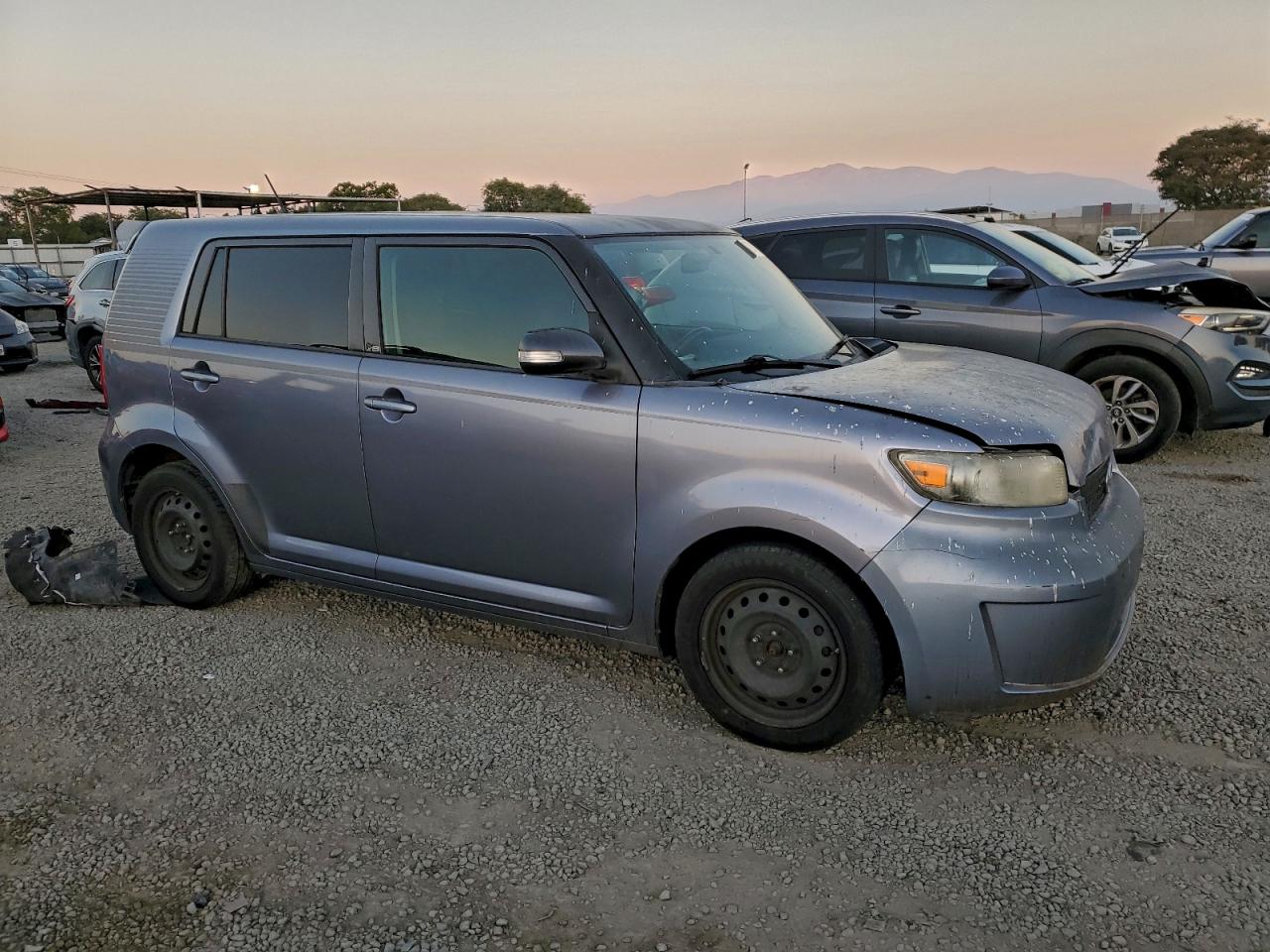2010 Toyota Scion Xb Gray vin: JTLZE4FE9A1106305