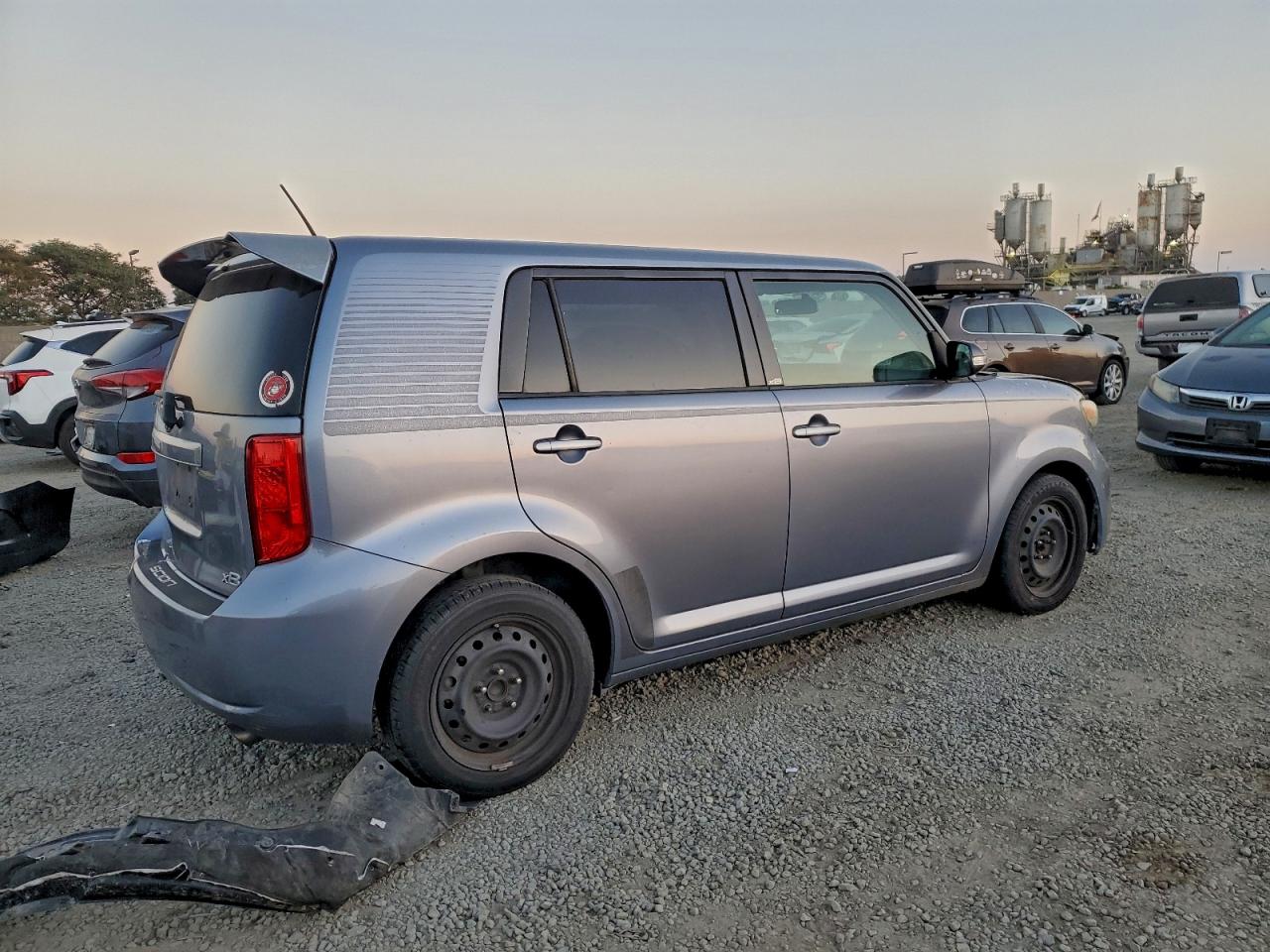 2010 Toyota Scion Xb Gray vin: JTLZE4FE9A1106305