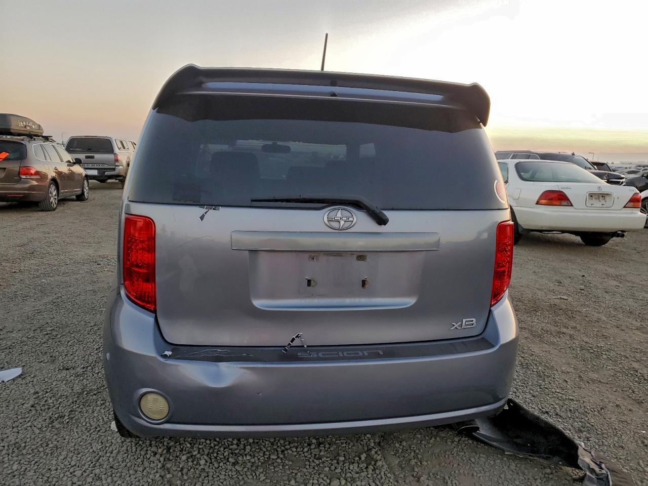 2010 Toyota Scion Xb Gray vin: JTLZE4FE9A1106305