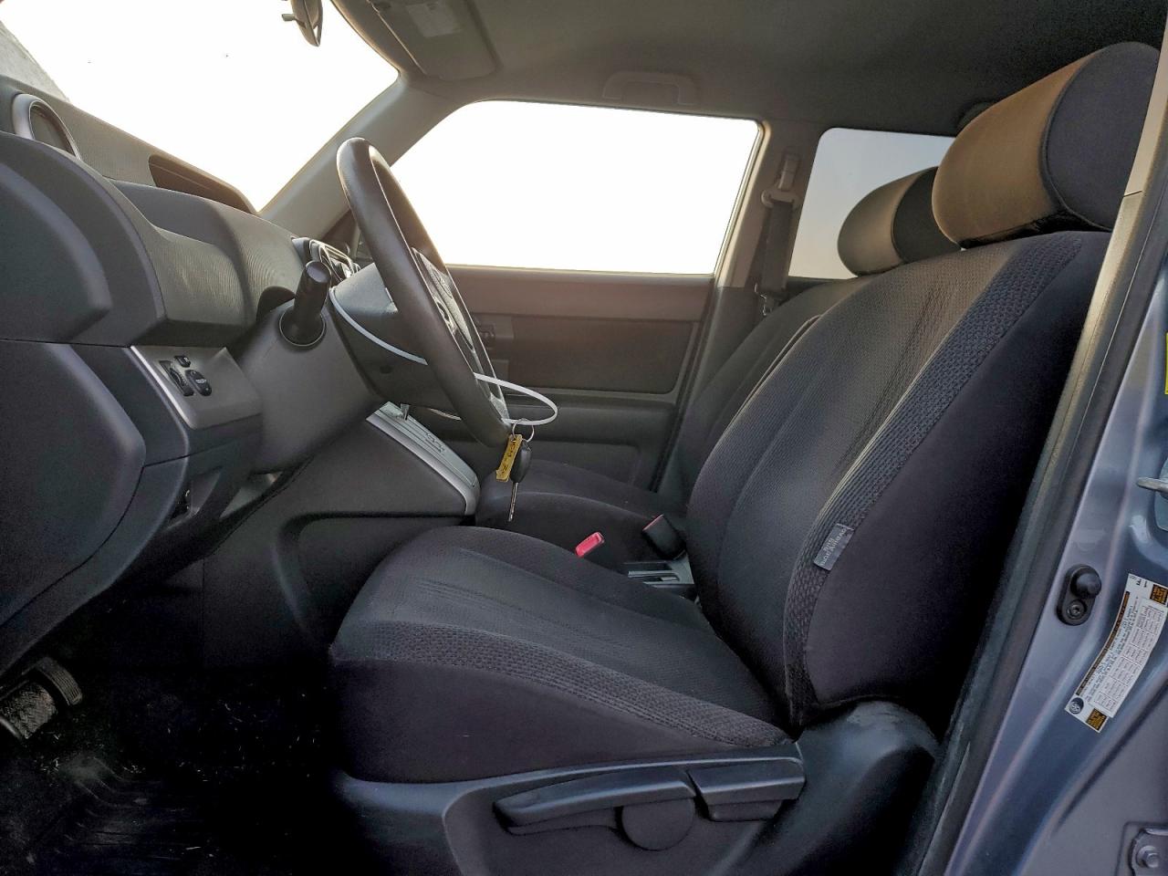 2010 Toyota Scion Xb Gray vin: JTLZE4FE9A1106305
