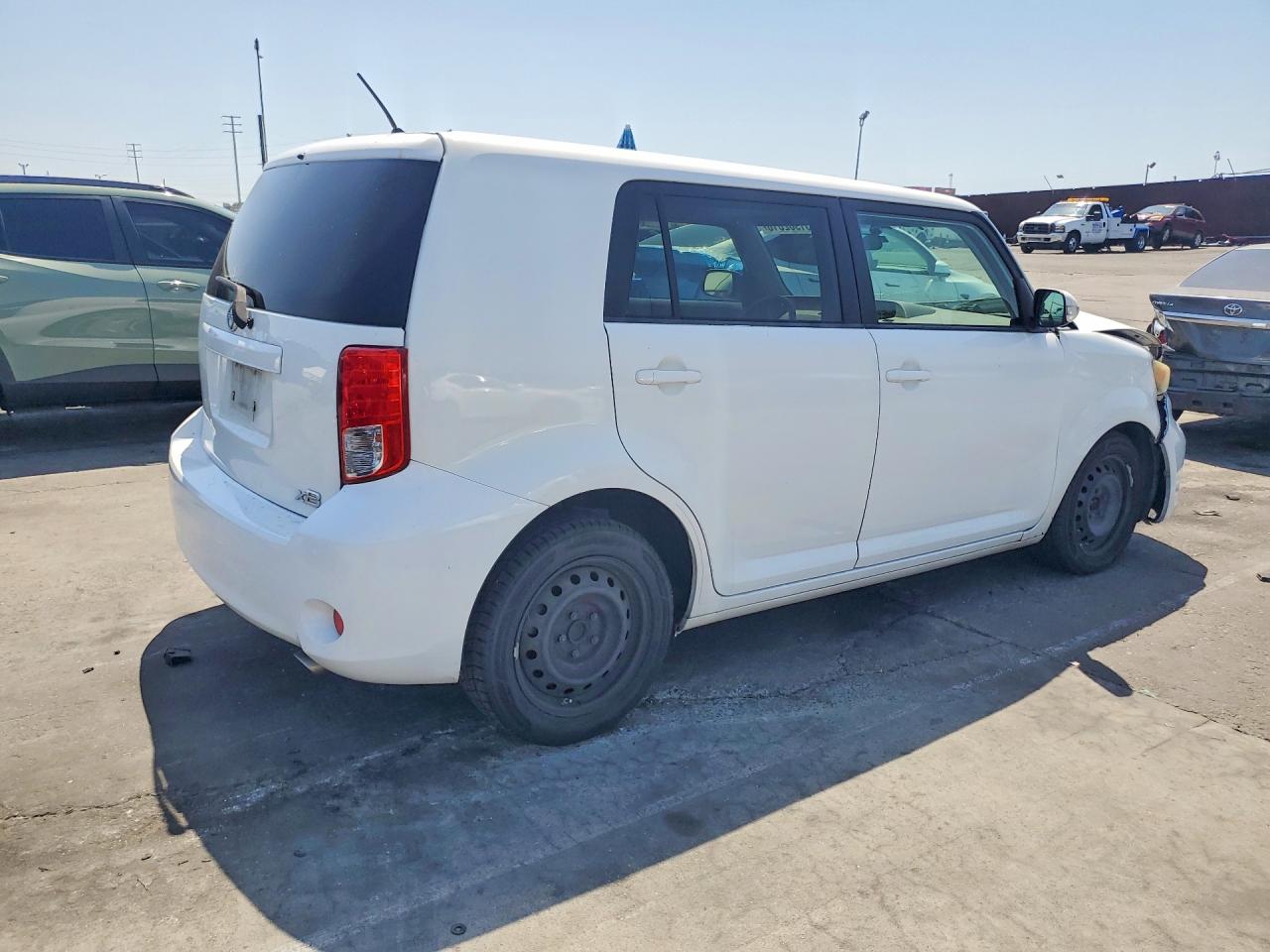 2011 Toyota Scion Xb Белый vin: JTLZE4FE9B1122196