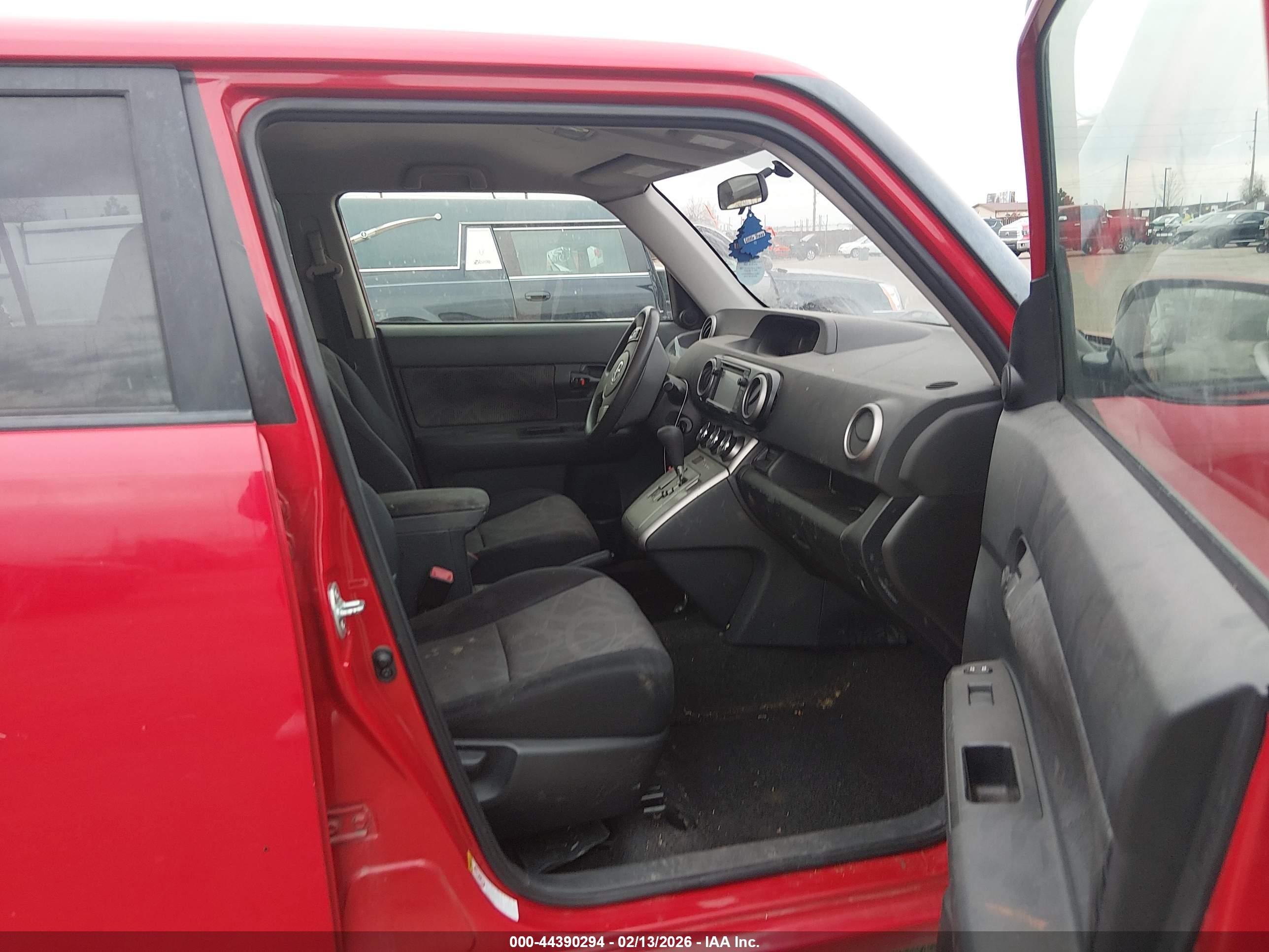 2013 Scion Xb   Red vin: JTLZE4FE1DJ042491