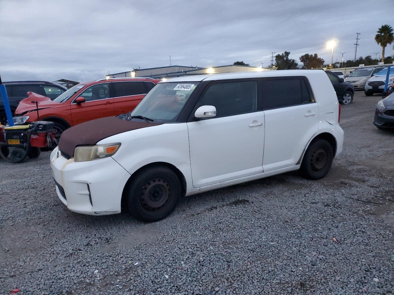 2011 Toyota Scion Xb White vin: JTLZE4FEXB1120635